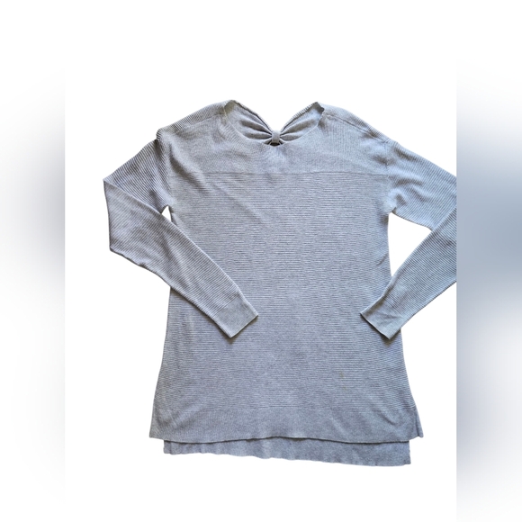 Elle Light Gray Ribbed Long Sleeve Tunic Sweater W/ Bow Accent - Size Medium - Picture 1 of 7